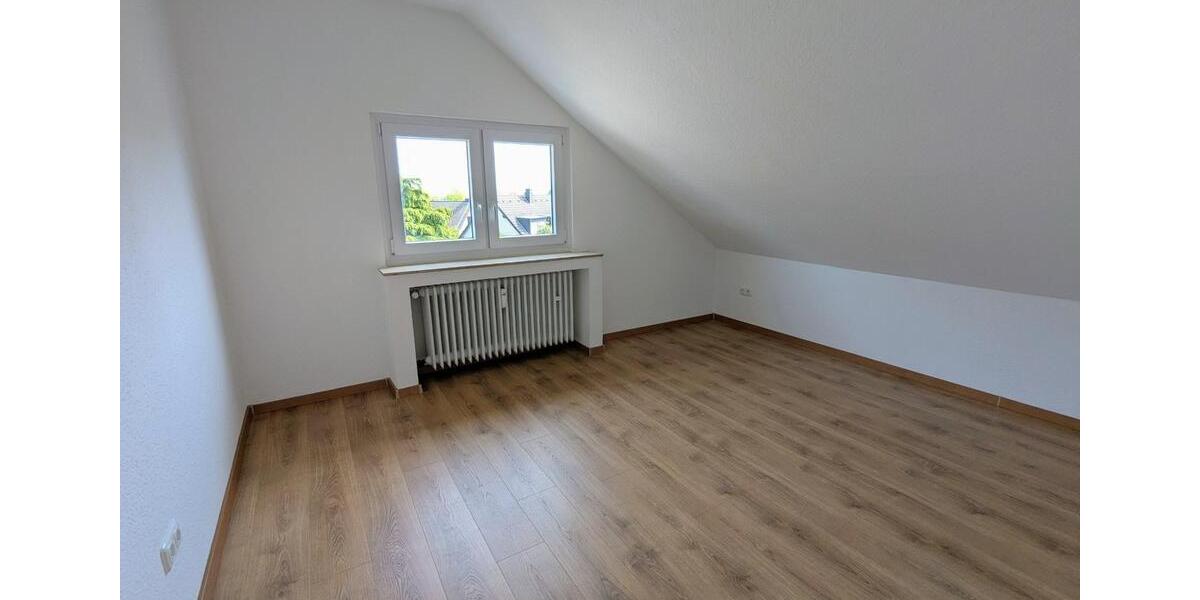 Dachgeschoßwohnung Essen Stadtbezirk IV - 2 Zimmer, 50 m&sup2;, 470&euro; | Angebot:26356335