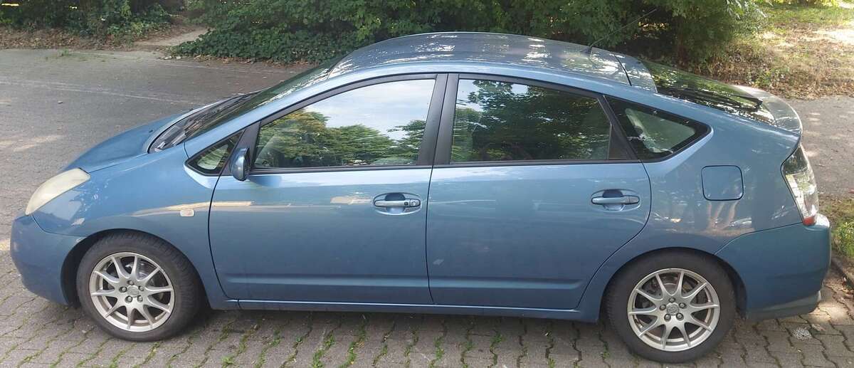 Toyota Prius 362.000 km 3.000 € Dortmund 44319