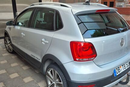 VW Polo 76.000 km 9.350 € Oberhausen 46119