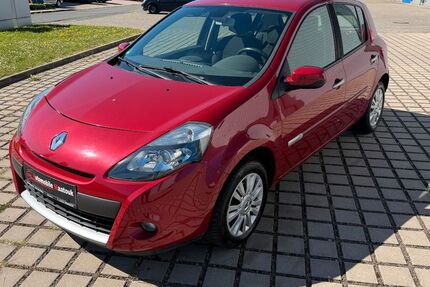 Renault Clio 126.000 km 3.650 &euro; Essen 45329