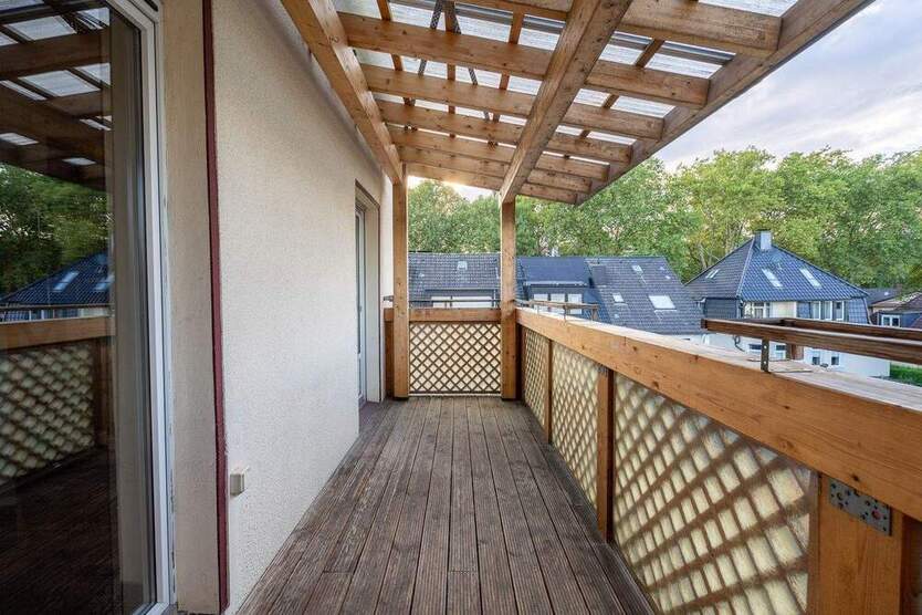 Traumhafte Altbauperle mit Balkonoase in Bochums bester Lage 3 zimmer