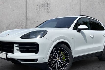 Porsche Cayenne 14.921 km 92.890 € Recklinghausen 45665
