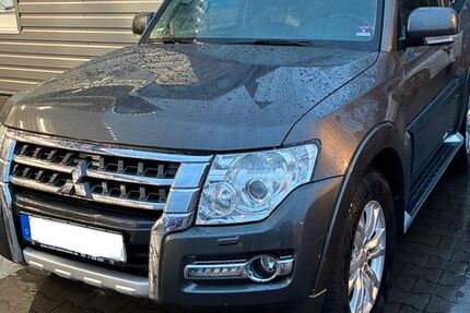 Mitsubishi Pajero 144.700 km 22.500 &euro; Dortmund 44263