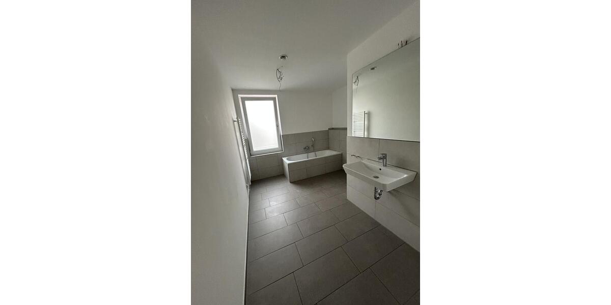 Bei VIVAWEST die Sonnenstrahlen auf der eigenen Terrasse genießen. 3 zimmer