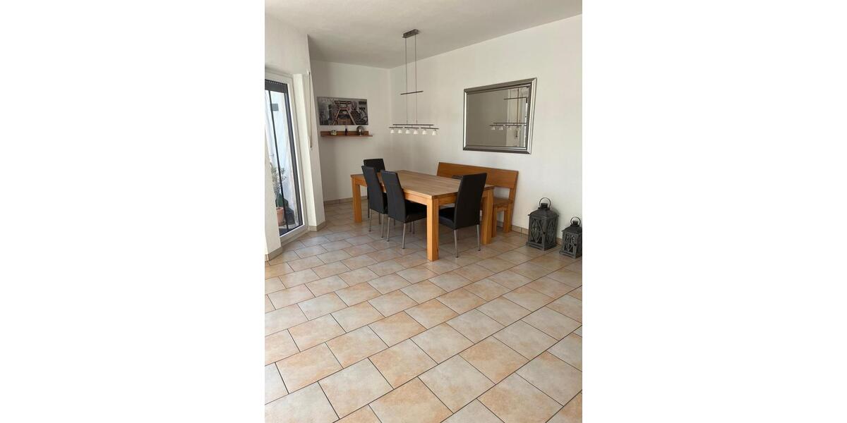 Dachgeschoßwohnung Bochum Günnigfeld - 3.5 Zimmer, 90 m&sup2;, 249.000&euro; | Angebot:25638269