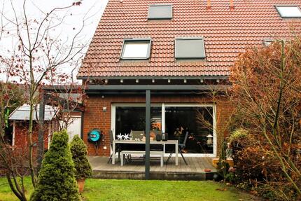 Moderne Doppelhaushälfte mit unverbaubarem Blick – top gepflegt 4 zimmer