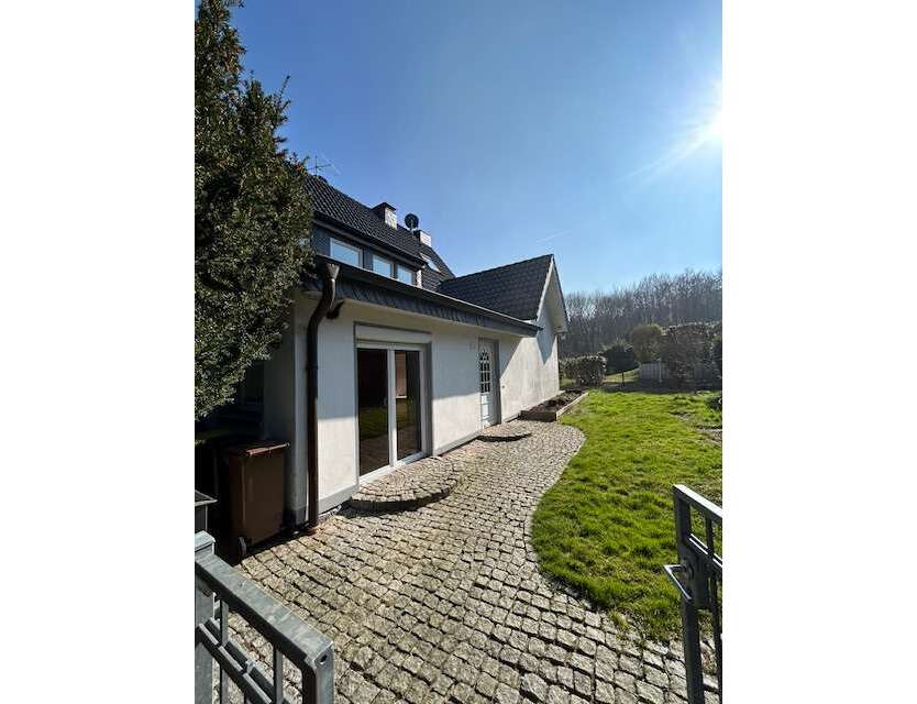 Haus zum Kaufen in Essen 524.950 € 124 m²