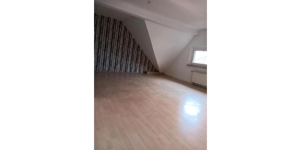 Dachgeschoßwohnung Bochum Günnigfeld - 2 Zimmer, 56 m&sup2;, 700&euro; | Angebot:25050186