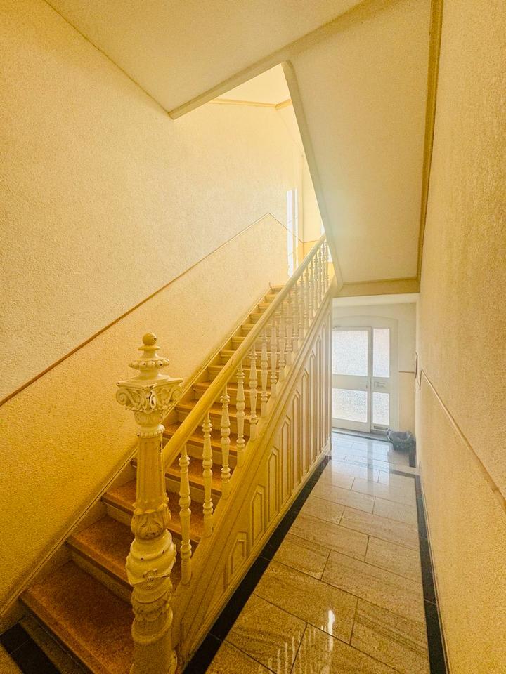 Attraktives Immobilienangebot: Mehrfamilienhaus + Einfamilienhaus zimmer