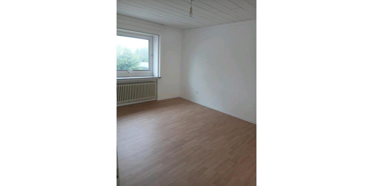 Etagenwohnung Gelsenkirchen Gelsenkirchen-Mitte - 3 Zimmer, 81 m&sup2;, 550&euro; | Angebot:26335328
