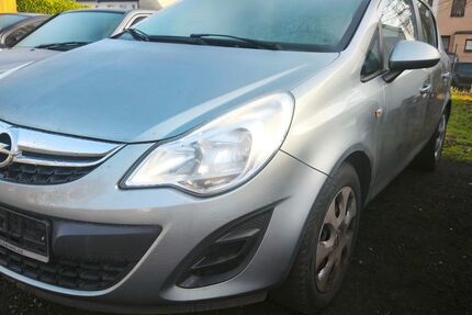 Opel Corsa 98.000 km 6.800 &euro; Oberhausen 46047