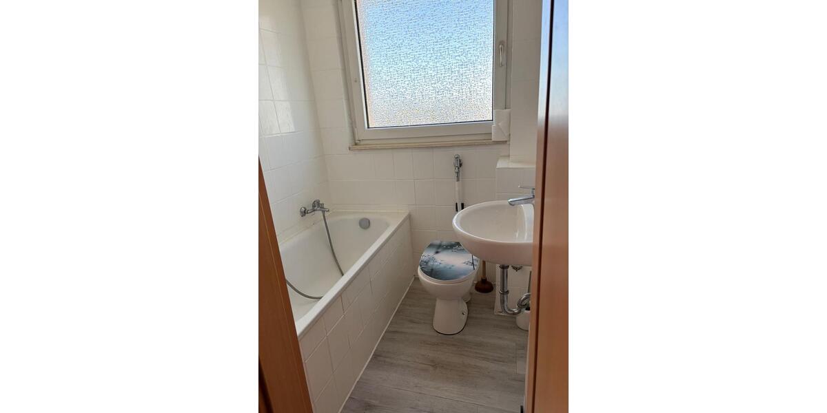 Dachgeschoßwohnung Oberhausen Rothebusch - 3 Zimmer, 51 m&sup2;, 480&euro; | Angebot:26405954