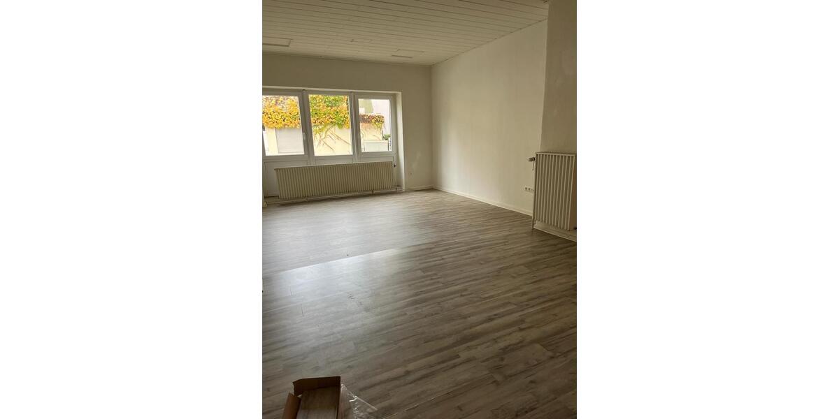 Erdgeschoßwohnung Gelsenkirchen Resse - 4 Zimmer, 125 m&sup2;, 1.375&euro; | Angebot:25291676