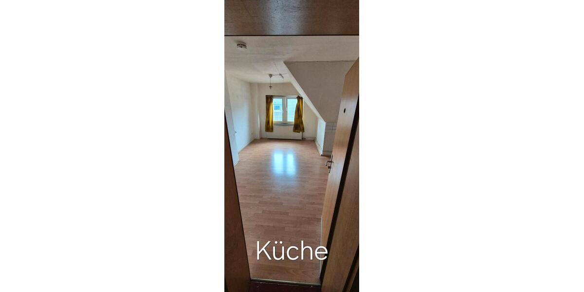 Dachgeschoßwohnung Bochum Günnigfeld - 5 Zimmer, 100 m&sup2;, 781&euro; | Angebot:27547932