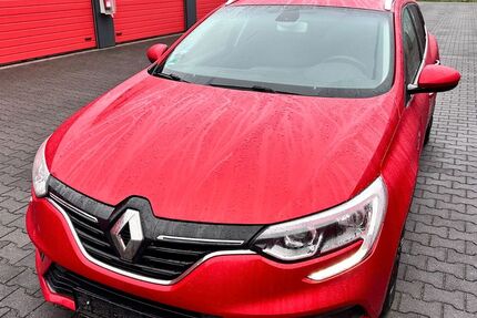 Renault Megane 151.245 km 8.999 &euro; Oberhausen 46145