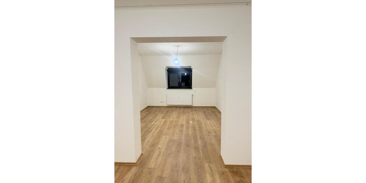 Etagenwohnung Oberhausen Alsfeld - 4 Zimmer, 85 m&sup2;, 1.300&euro; | Angebot:25050320