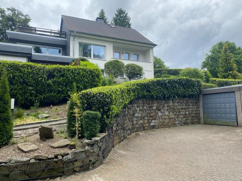 Einfamilienhaus in Haßlinghausen mit Garten, Terrasse und Kamin