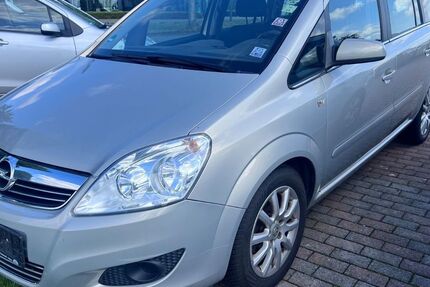 Opel Zafira 149.000 km 4.690 &euro; Recklinghausen 45657