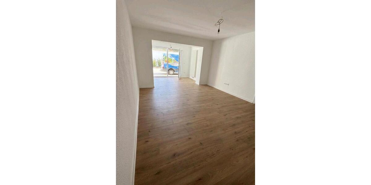 Erdgeschoßwohnung Dortmund Mengede - 4.5 Zimmer, 113 m&sup2;, 1.350&euro; | Angebot:26355258
