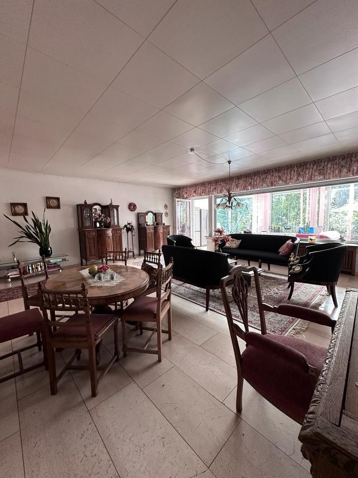 Freistehendes EFH in toller Lage (direkt am Kanal) zimmer