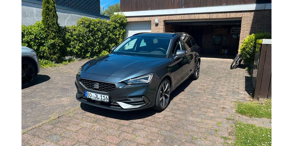 Seat Leon 8.800 km 22.000 &euro; Bochum 44791