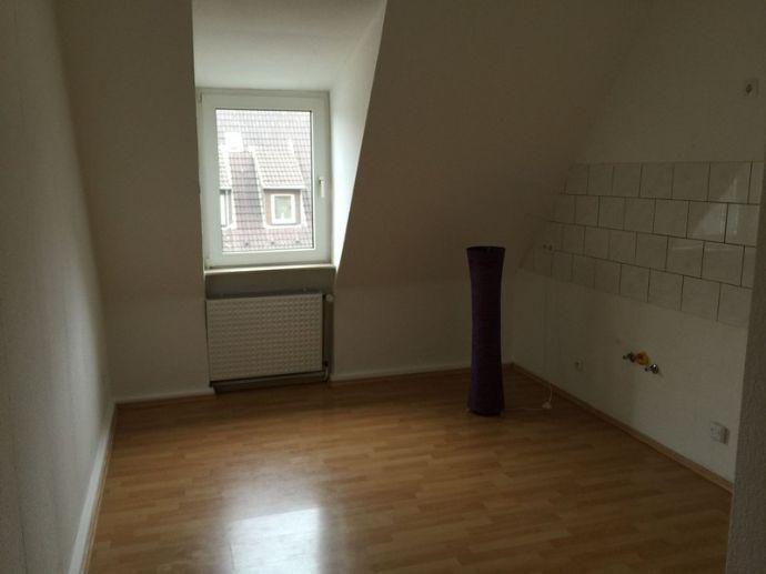 Dachgeschoßwohnung Recklinghausen - 4.5 Zimmer, 93 m&sup2;, 229.000&euro; | Angebot:27113674
