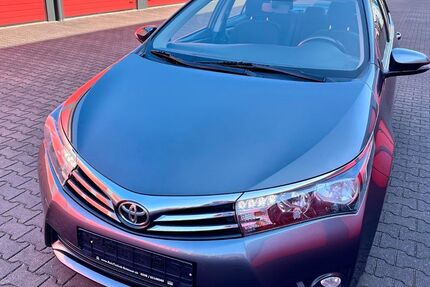 Toyota Corolla 94.649 km 13.200 &euro; Oberhausen 46145