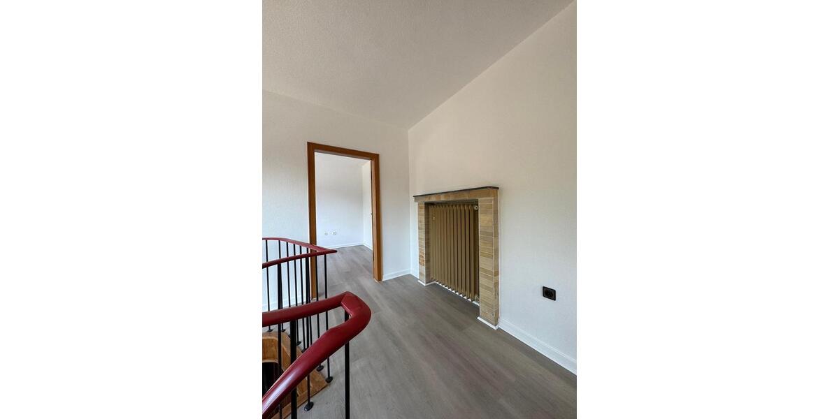 Doppelhaushälfte Oberhausen Schmachtendorf - 5 Zimmer, 120 m&sup2;, 1.590&euro; | Angebot:26323095