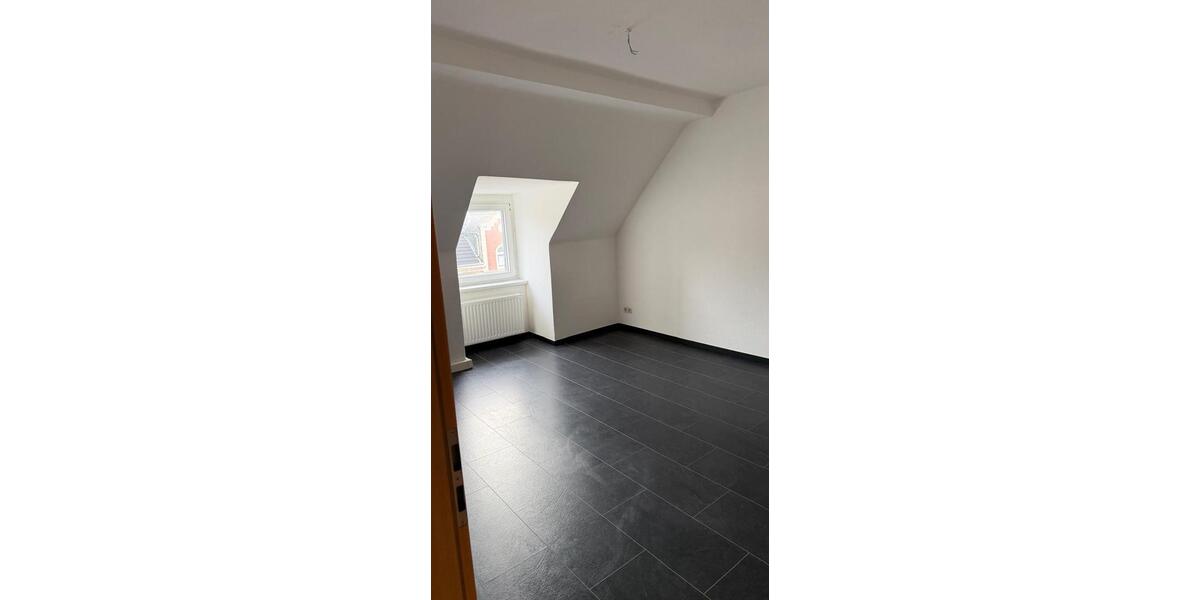 Dachgeschoßwohnung Dortmund Huckarde - 2 Zimmer, 50 m&sup2;, 425&euro; | Angebot:25478989