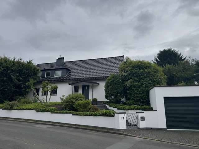 Einfamilienhaus Essen Stadtbezirk IX - 6 Zimmer, 230 m&sup2;, 1.190.000&euro; | Angebot:26838105