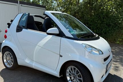 Smart ForTwo 64.000 km 6.750 &euro; Recklinghausen 45661