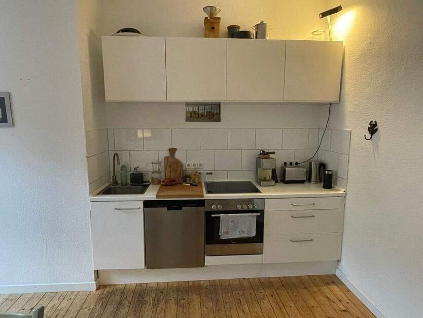 stilvolle 3-Zimmer-Altbauwohnung mit Balkon 3 zimmer