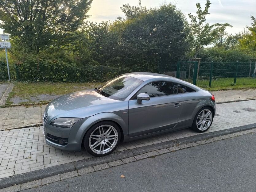 Audi TT 241.462 km 7.300 € Bochum 44892