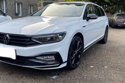 VW Passat 28.000 km 33.300 € Bochum 44803