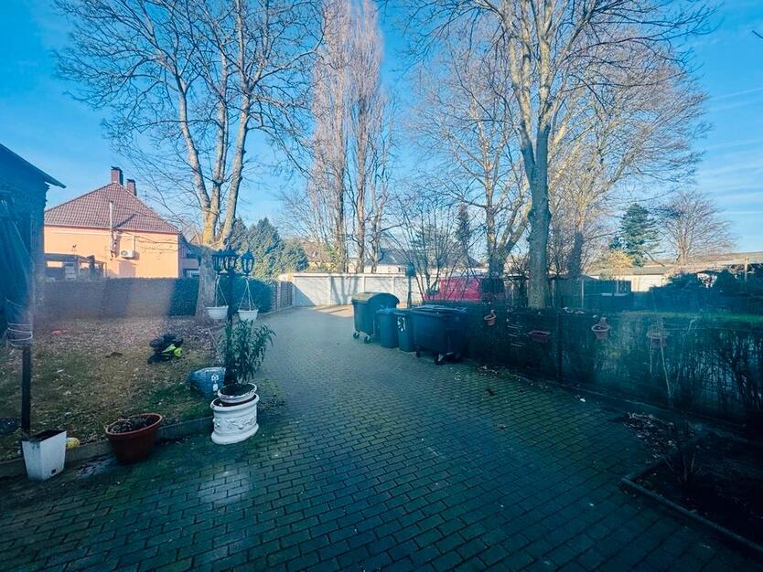 Attraktives Immobilienangebot: Mehrfamilienhaus + Einfamilienhaus zimmer