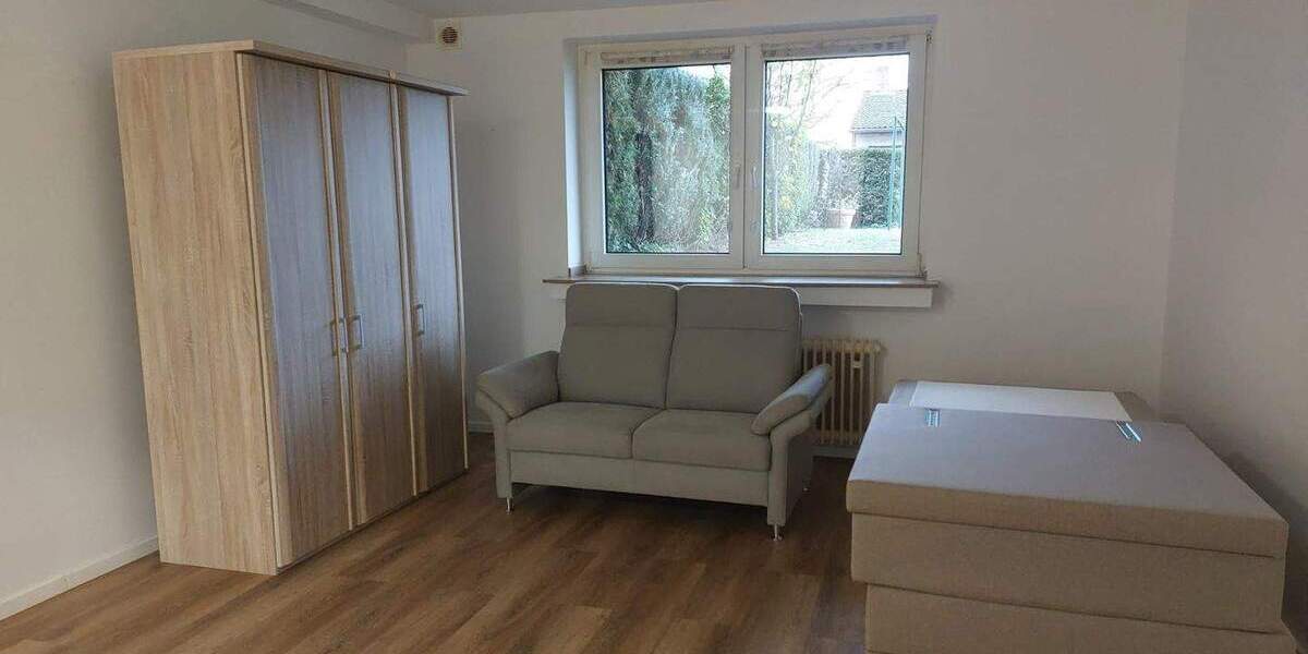 Souterrain Wohnung komplett saniert und Teilmöbliert! zimmer