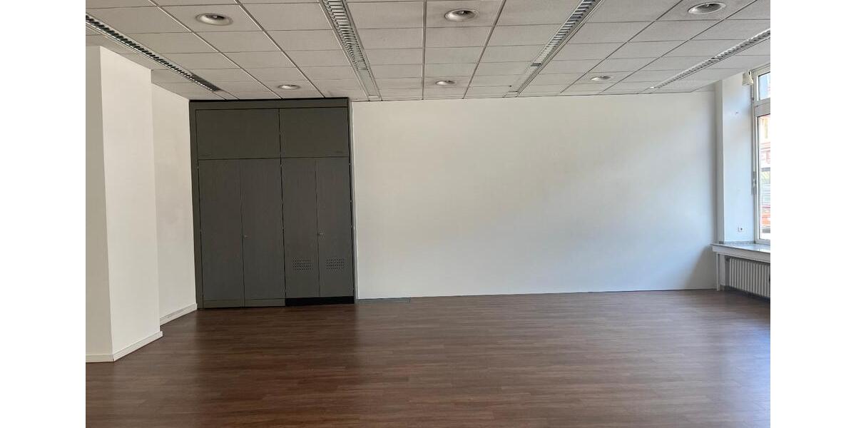 Gewerbeobjekt Essen Stadtbezirk VIII - 1.300&euro; | Angebot:26331170