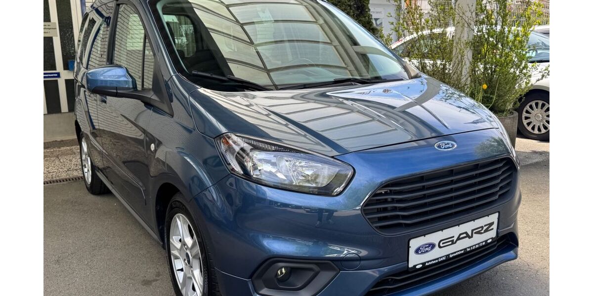 Ford Tourneo Courier 41.697 km 11.990 &euro; Sprockhövel 45549