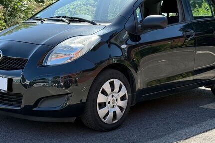 Toyota Yaris 175.000 km 3.999 &euro; Dülmen 48249