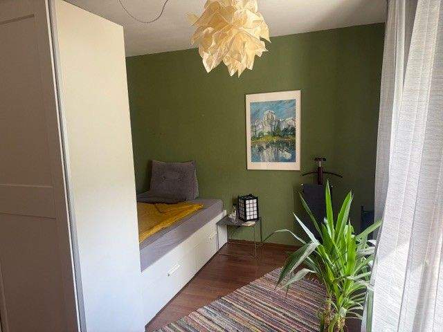 Mehrfamilienhaus, Wohnhaus Bochum Stiepel - 9 Zimmer, 197 m&sup2;, 595.000&euro; | Angebot:23389378