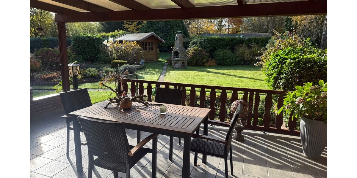 Freistehendes Zweifamilienhaus mit großem Garten in ruhiger Lage von Lünen 8 zimmer