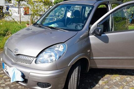 Toyota Yaris 116.000 km 5.500 &euro; Bochum 44789