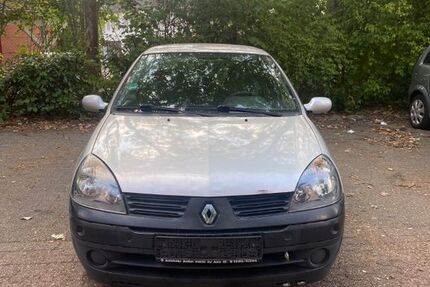 Renault Clio 264.000 km 950 &euro; Castrop Rauxel 44575