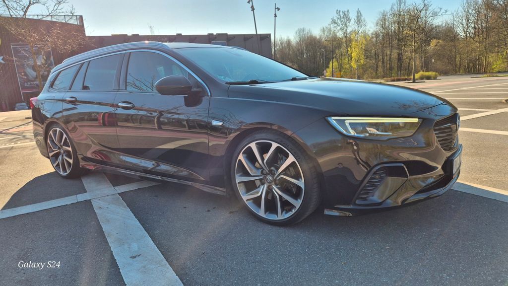 Opel Insignia 107.000 km 18.850 &euro; Bochum 44791