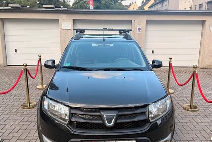 Dacia Sandero 107.000 km 5.299 &euro; Essen 45356