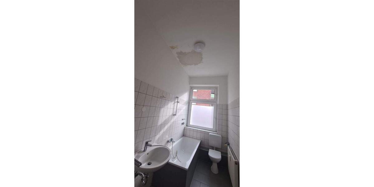 Etagenwohnung Gelsenkirchen Altstadt - 2 Zimmer, 67 m&sup2;, 390&euro; | Angebot:25228326