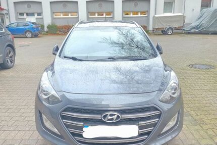Hyundai i30 98.000 km 13.200 € Recklinghausen 45663