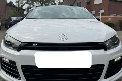 VW Scirocco 74.000 km 17.750 &euro; Essen 45356