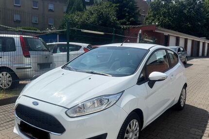Ford Fiesta 131.000 km 5.000 &euro; Essen 45143