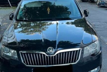 Skoda Superb 261.655 km 4.350 € Dortmund 44263